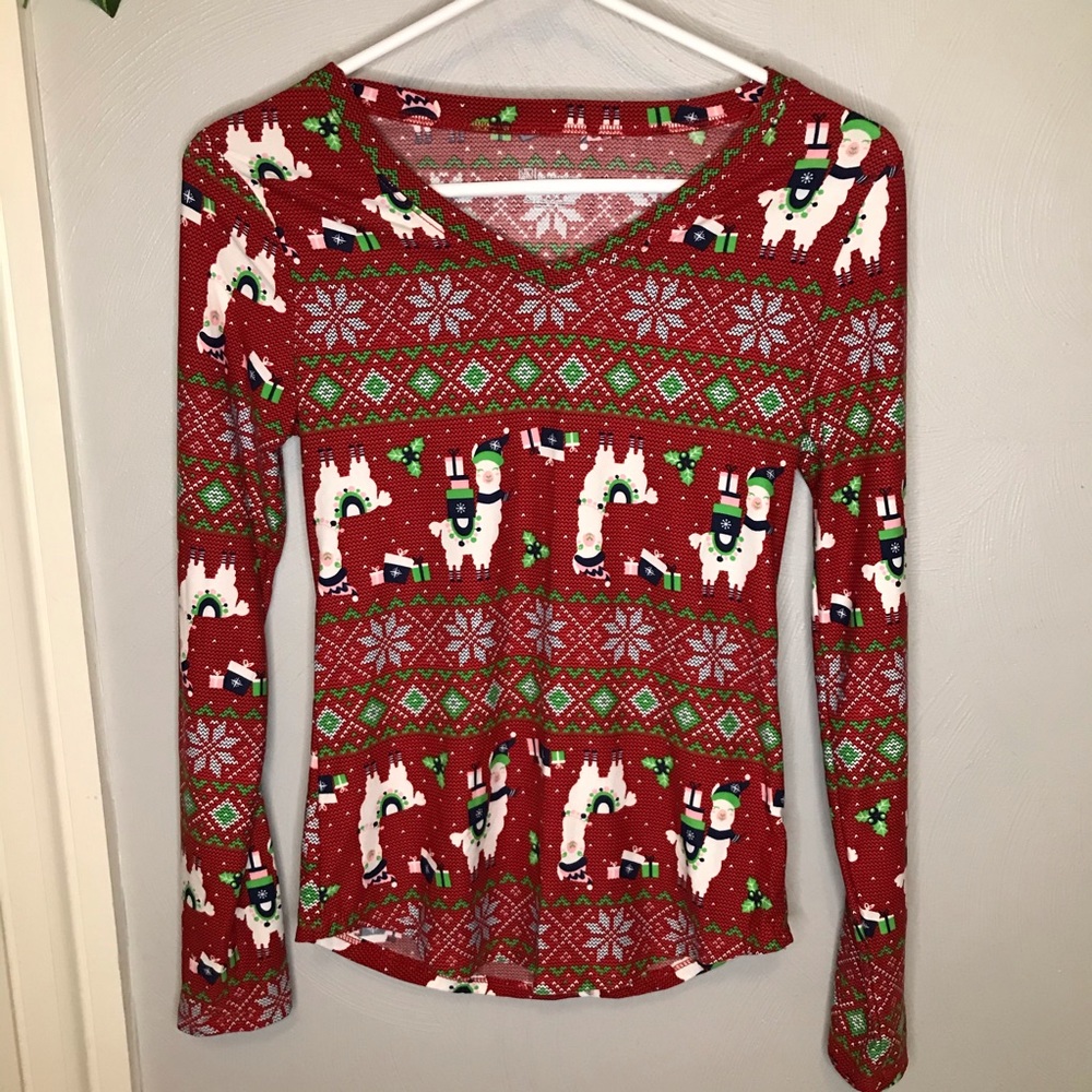 V-neck Christmas llama shirt